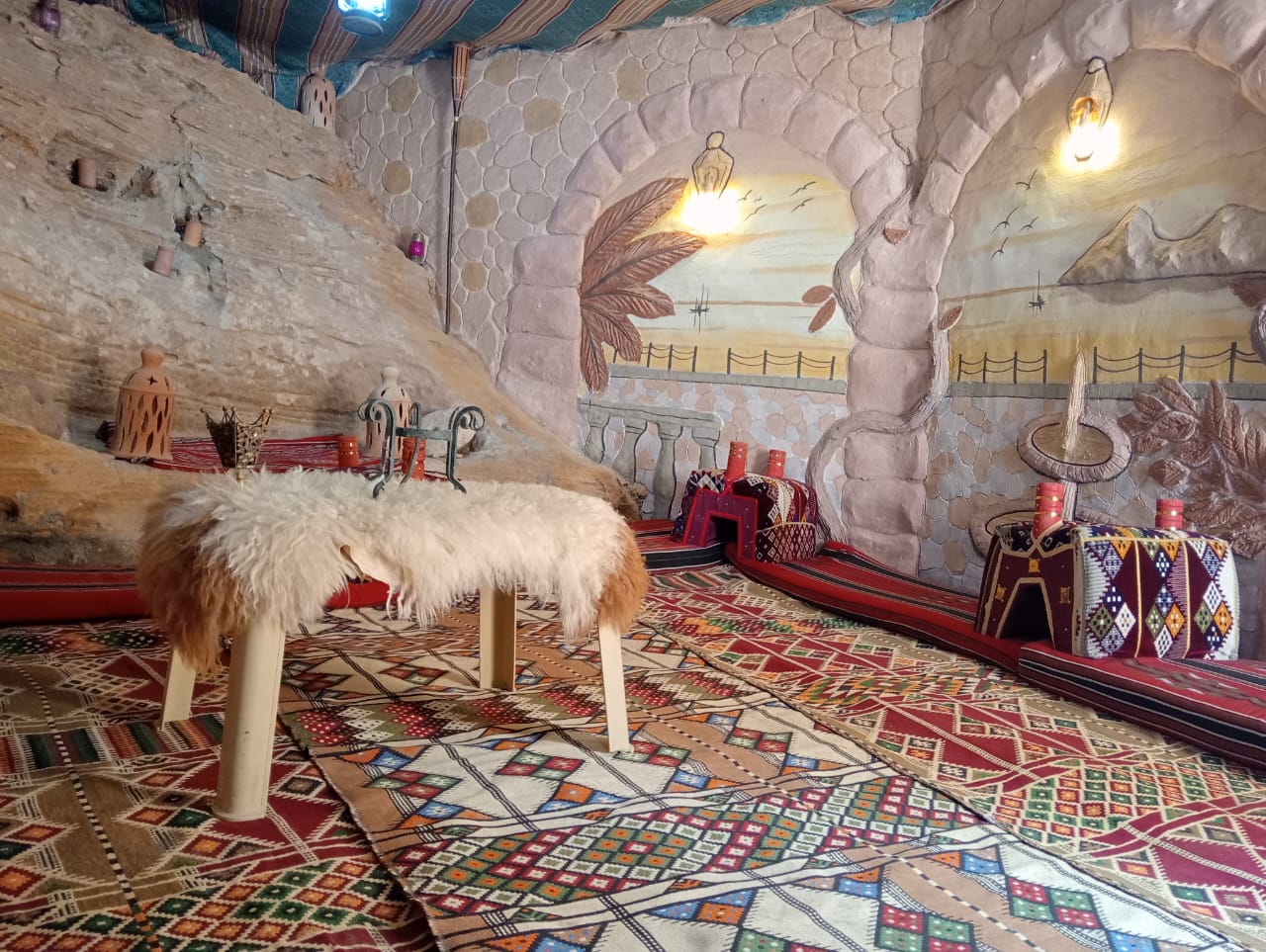 trekking and hiking tour in jordan, adventure hiking and trekking tour in jordan